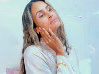 Hi dear, I am Coral, a natural and passionate beauty with a deep smile and even deeper desires ...
Elegant. Addictive I am not in a hurry ... I seduce. Stay if you are ready.
Look that hypnotizes, smile that melts.
Long legs, cinnamon skin, wild hair.
Natural sensuality with a touch of danger.
Don