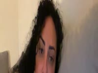 I speak French and a little English