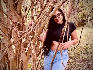 AZALEE CUTE livecam and more live cams porno - Pink TV