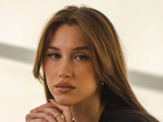 adult web cam AmelinaBrauberg