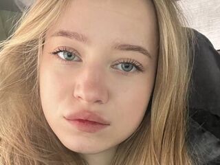 naked camgirl CarmelVansciver