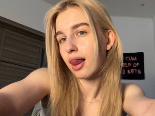 cam girl playing with dildo ColeneKirchman