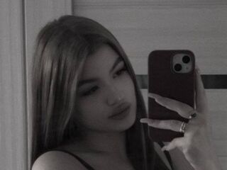 naughty camgirl fingering shaved pussy LoraineLutton