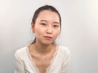 nude webcamgirl photo NellaBiggard