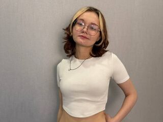 free webcam ShemikaDestro