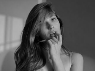 hot chat room SophieLix