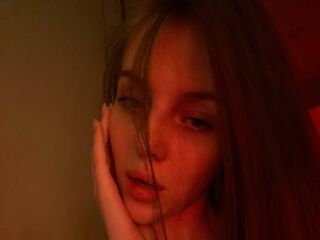 camwhore shaved pussy MillieBurnworth