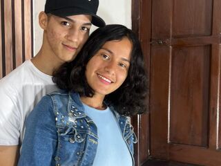 hot webcam couple CnadyAndOliver