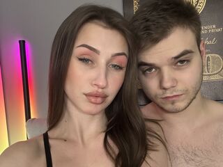 live couple web cam VikkiGeorge