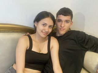 adult couple cam ZoeAndOliver