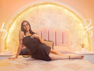 sexcam online AishaCarpenter