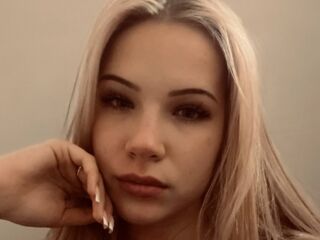 free webcam chat room AletaKunde