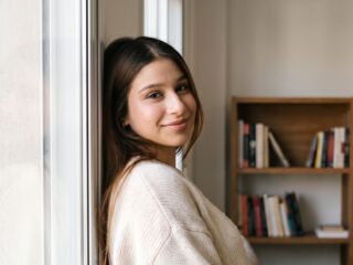camgirl shaving pussy AlysaGagliano