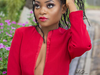 girl chatroom AmaAmivie