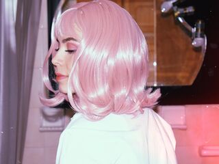 fingering camslut AmelieStart