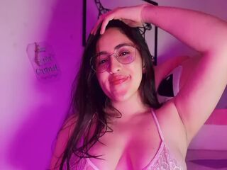 cambitch AmyVele