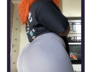 camgirl masturbating with sextoy AnnabelBecky