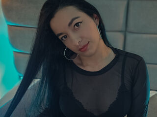 nude webcamgirl pic AryaHilton