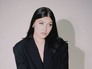 fingering webcamgirl AsiaShifman