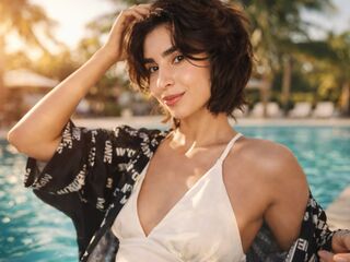 naked webcamgirl AyeshaDavich