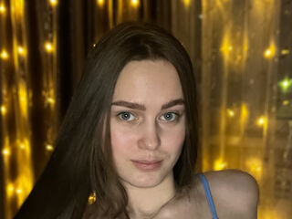 live webcam model BernardineCaiafa