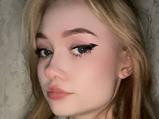 camwhore naked CecilyBurnard