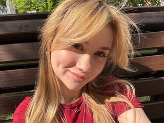 camwhore masturbating with sextoy CelestineVale