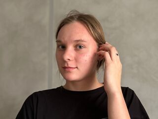 camporn ChrystalNoury