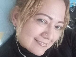 cam girl fingering ClauDaniels