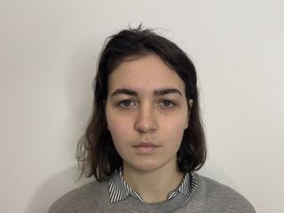 camslut fingering shaved pussy CorinaHariri