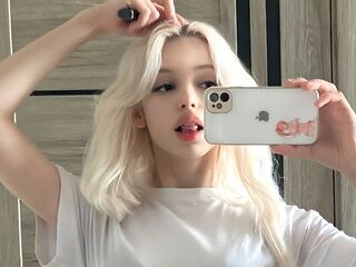 cam girl livecam CourtneyAdamo