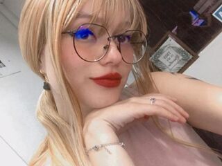 camgirl masturbating DiamondRuso
