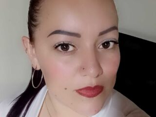 sexy live cam girl DinaCarls