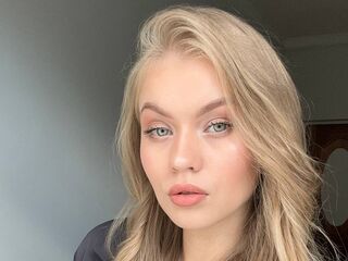 free nude web cam ElaraBrooks