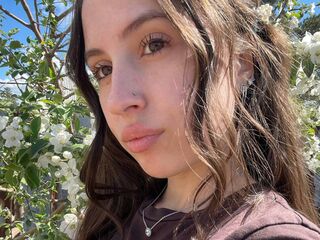 girl webcam show ElizabethJager