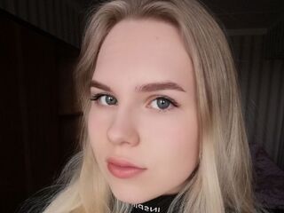 free chat ElleSerenity