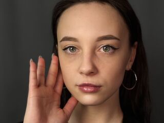 naughty cam bitch EllynDarvish