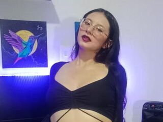 hot striptease web cam EmberCullen