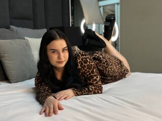 webcam girl chatroom EmiliVilson