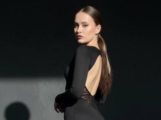 sexy cam girl EmilyGiffin