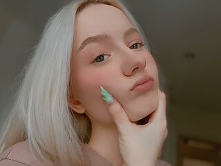 camgirl playing with dildo EmilyRengold