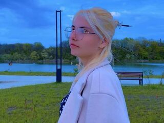 cam girl masturbating with sextoy FredericaMittag