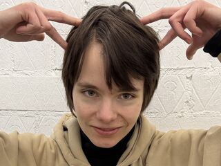 girl topless GermaineBininger