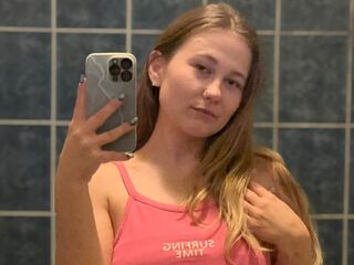 free live show GlossyMonica