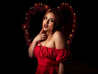 girl webcam show IvonneLogan