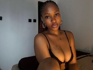 nude JoyceClara
