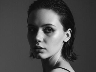 hot camslut JudithSterett