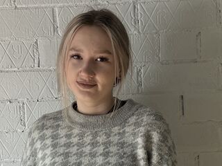 hot cam girl fingering KarynMcguire