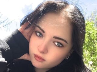 free live chatroom KelleeLobdell