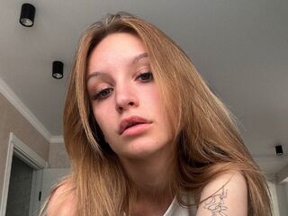 fingering webcamgirl KendraHawks